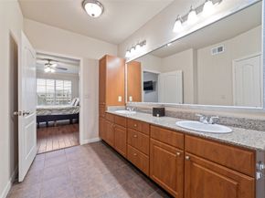 1711 Old Spanish Trail 203, Houston TX 77054