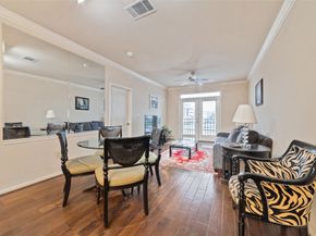 1711 Old Spanish Trail 203, Houston TX 77054