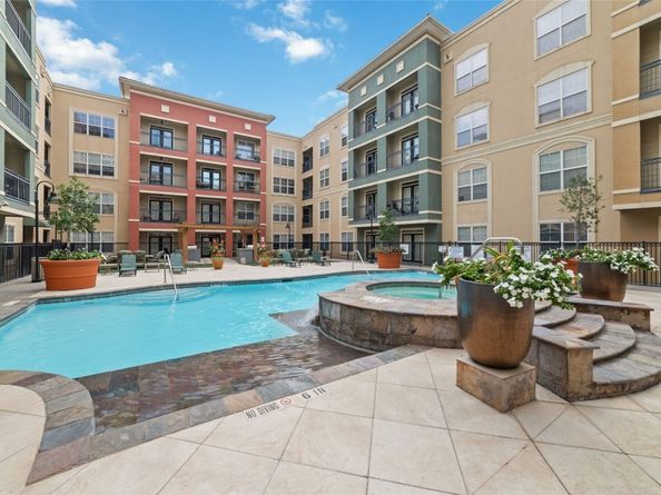 1711 Old Spanish Trail 203, Houston TX 77054
