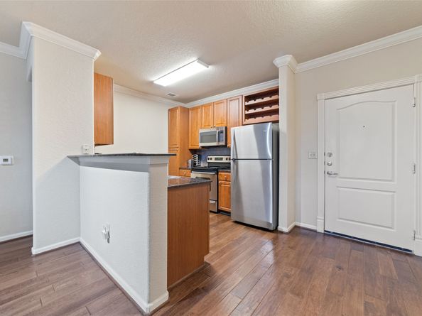 1711 Old Spanish Trail 203, Houston TX 77054
