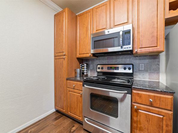 1711 Old Spanish Trail 203, Houston TX 77054