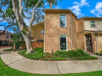 1928 Augusta Drive