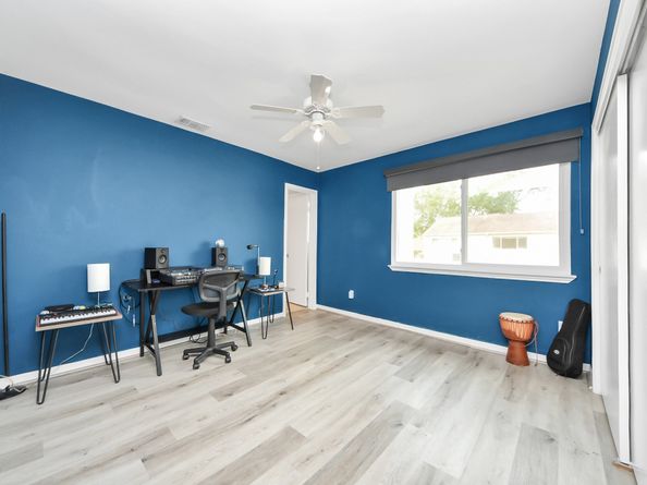 1928 Augusta Drive 19, Houston TX 77057