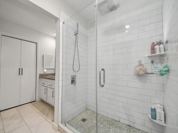1928 Augusta Drive 19, Houston TX 77057