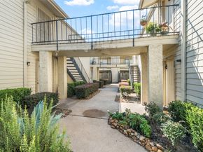 10075 Westpark Drive 32, Houston TX 77042