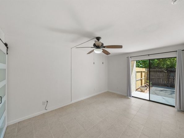 10075 Westpark Drive 32, Houston TX 77042
