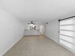10075 Westpark Drive 32, Houston TX 77042