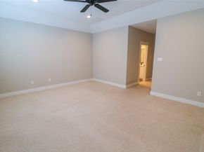5213 Pinemont Creek Lane, Houston TX 77018