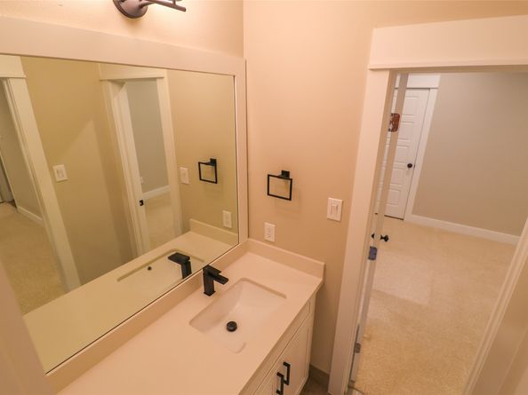 5213 Pinemont Creek Lane, Houston TX 77018