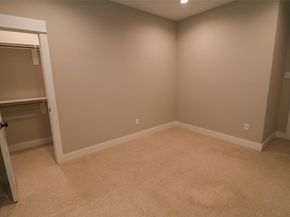 5213 Pinemont Creek Lane, Houston TX 77018