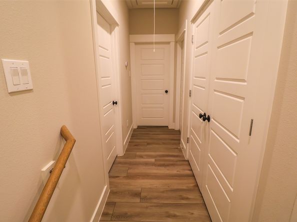 5213 Pinemont Creek Lane, Houston TX 77018