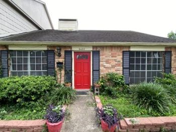 6432 Bankside Drive