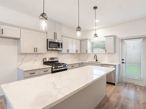 207 Dipping Stream Street, Houston TX 77076