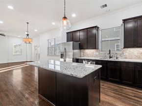 933 W 24th Street A, Houston TX 77008