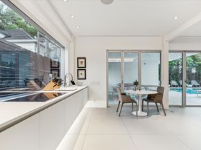 2169 University Boulevard, Houston TX 77030