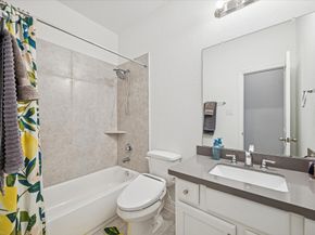 19706 Glenwick Falls Ct, Richmond TX 77407