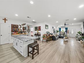 110 S 4th Street, Conroe TX 77301