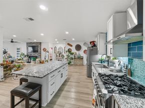 110 S 4th Street, Conroe TX 77301