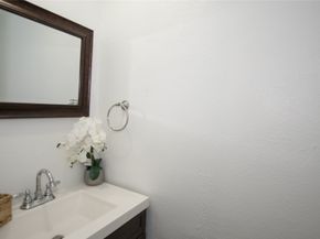 10662 Bexley Drive, Houston TX 77099