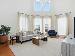 1250 W 18th Street, Houston TX 77008