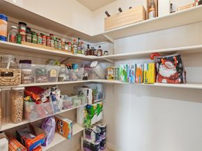 1250 W 18th Street, Houston TX 77008