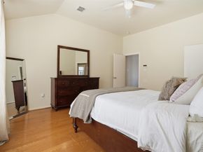 1250 W 18th Street, Houston TX 77008