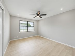 4356 Phlox Street, Houston TX 77051