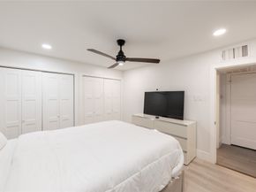 2601 Marilee Lane 2, Houston TX 77057