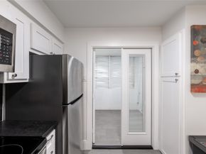 2601 Marilee Lane 2, Houston TX 77057