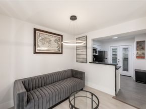 2601 Marilee Lane 2, Houston TX 77057