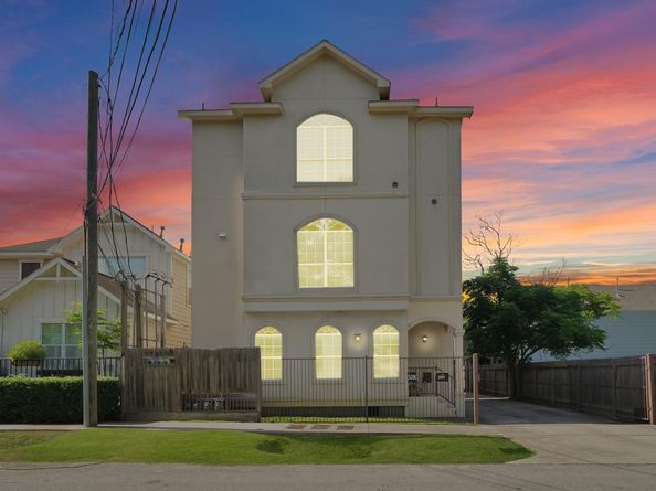 5206 Petty Street, Houston TX 77007