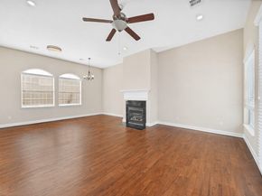 5206 Petty Street, Houston TX 77007