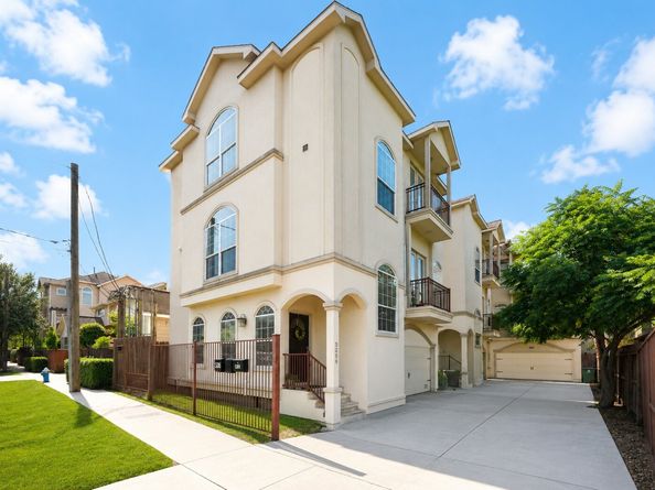 5206 Petty Street, Houston TX 77007