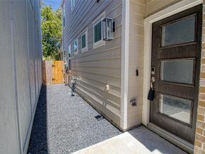 16012 Oregon Oak Dr, Houston TX 77084