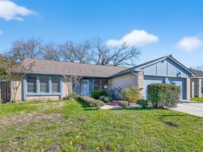 11322 Yorklyn Drive, Houston TX 77066