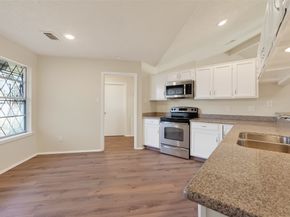 11322 Yorklyn Drive, Houston TX 77066