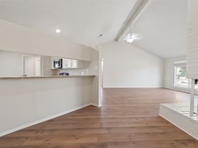 11322 Yorklyn Drive, Houston TX 77066