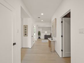 5207 Braesheather Drive, Houston TX 77096