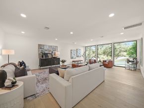 5207 Braesheather Drive, Houston TX 77096