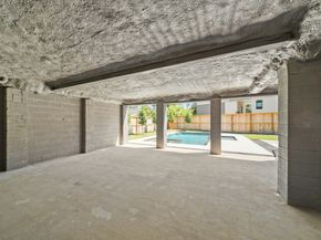 5207 Braesheather Drive, Houston TX 77096