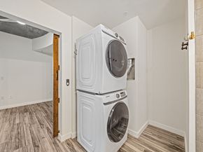 5925 Almeda Road 11406, Houston TX 77004