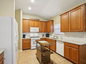 12226 Sunlight Peak Lane, Humble TX 77346