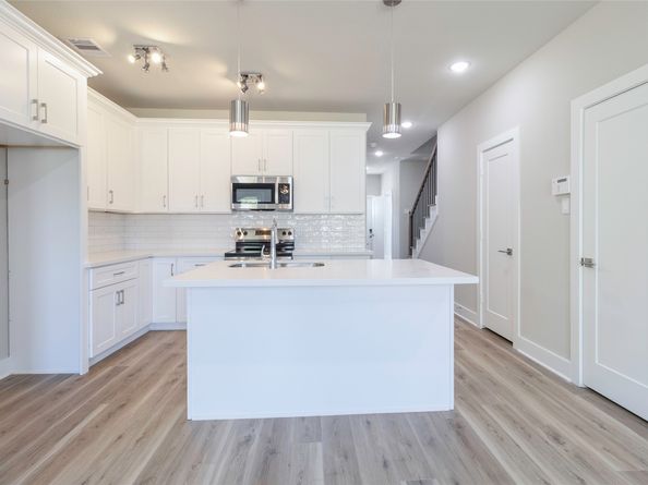 9821 Richcroft Street, Houston TX 77029