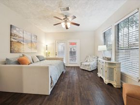 1110 W 25th Street, Houston TX 77008