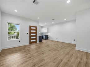 316 Clearwater Street, Houston TX 77029