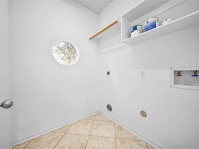11 Griffin Hill Court, Spring TX 77382