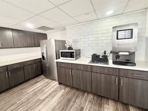 2016 Main Street 2105, Houston TX 77002