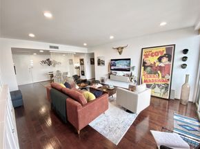 2016 Main Street 2105, Houston TX 77002