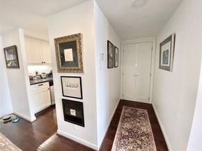 2016 Main Street 2105, Houston TX 77002