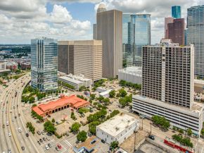 2016 Main Street 2105, Houston TX 77002